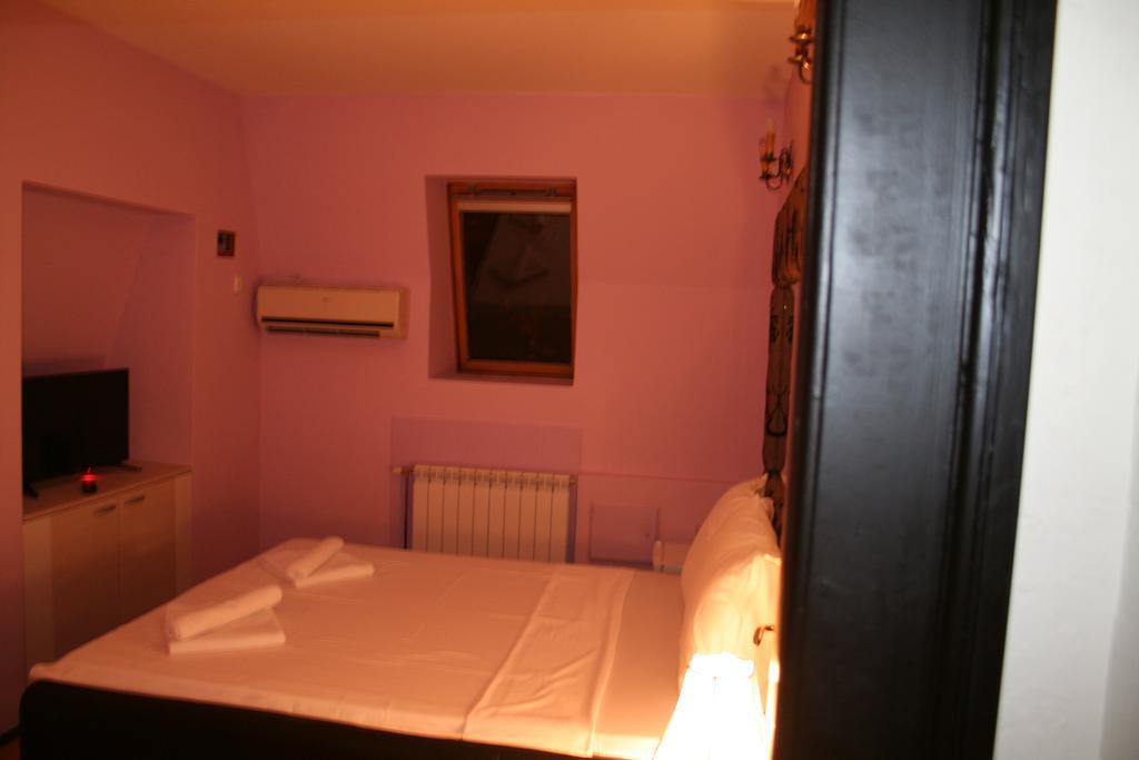 Vila Hedonija Belgrade Room photo